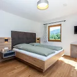 Obermuehlhof Apartment *